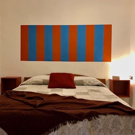 Casa Del Borghetto Apartment Intra Ngoại thất bức ảnh