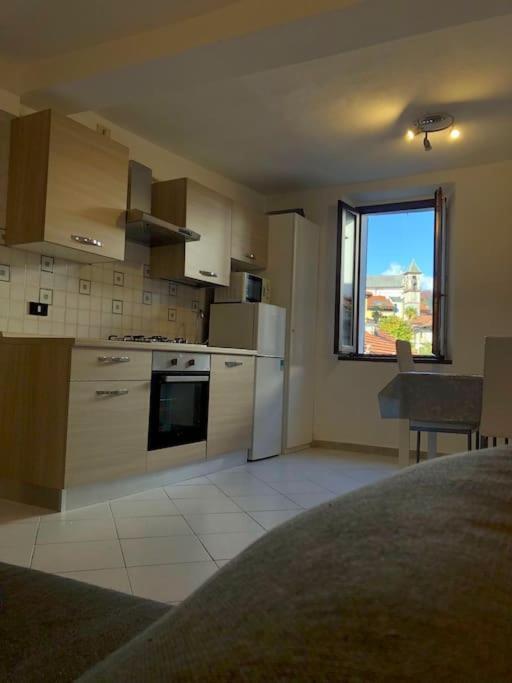 Casa Del Borghetto Apartment Intra Ngoại thất bức ảnh